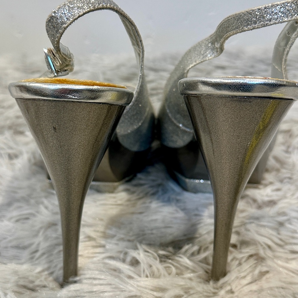 Bakers Silver Glitter Women's Slingback Heels - Picture 11 of 12